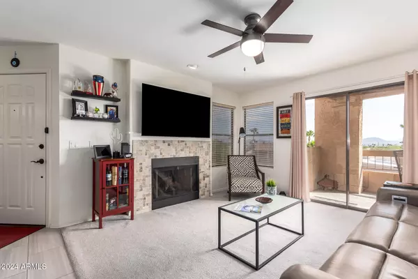 14645 N FOUNTAIN HILLS Boulevard N #215, Fountain Hills, AZ 85268