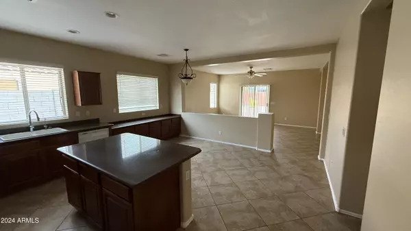 Gilbert, AZ 85298,1289 E CASSIA Lane