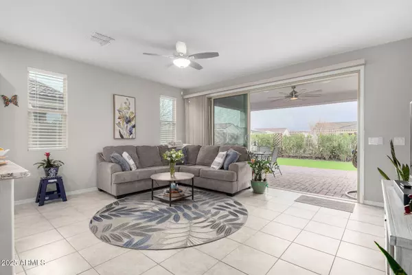 17879 W HIDDENVIEW Drive,  Goodyear,  AZ 85338