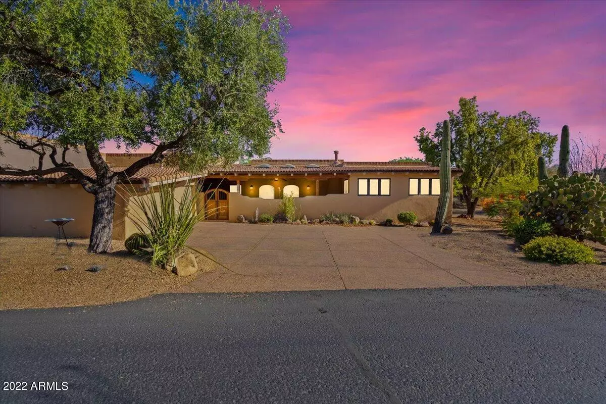 Carefree, AZ 85377,1107 E OCOTILLO Circle