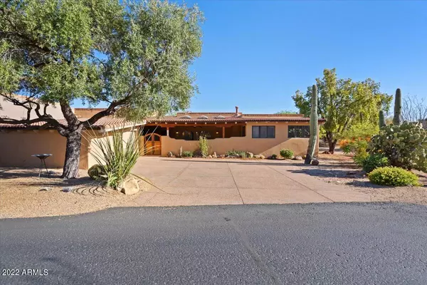 Carefree, AZ 85377,1107 E OCOTILLO Circle