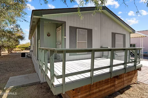 Congress, AZ 85332,30823 S VAGABOND Trail #230