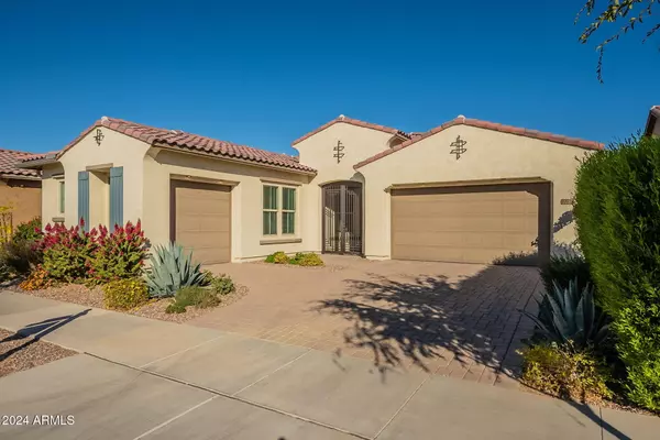 10728 E TARRAGON Avenue, Mesa, AZ 85212