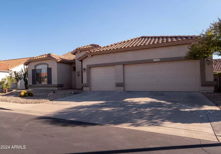 4199 E STRAWBERRY Drive, Gilbert, AZ 85298