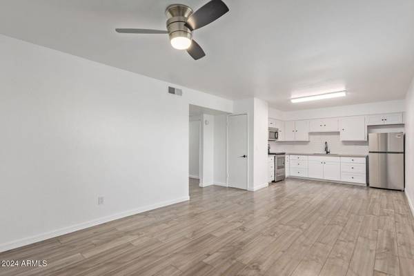 Phoenix, AZ 85006,1725 E CAMBRIDGE Avenue #205