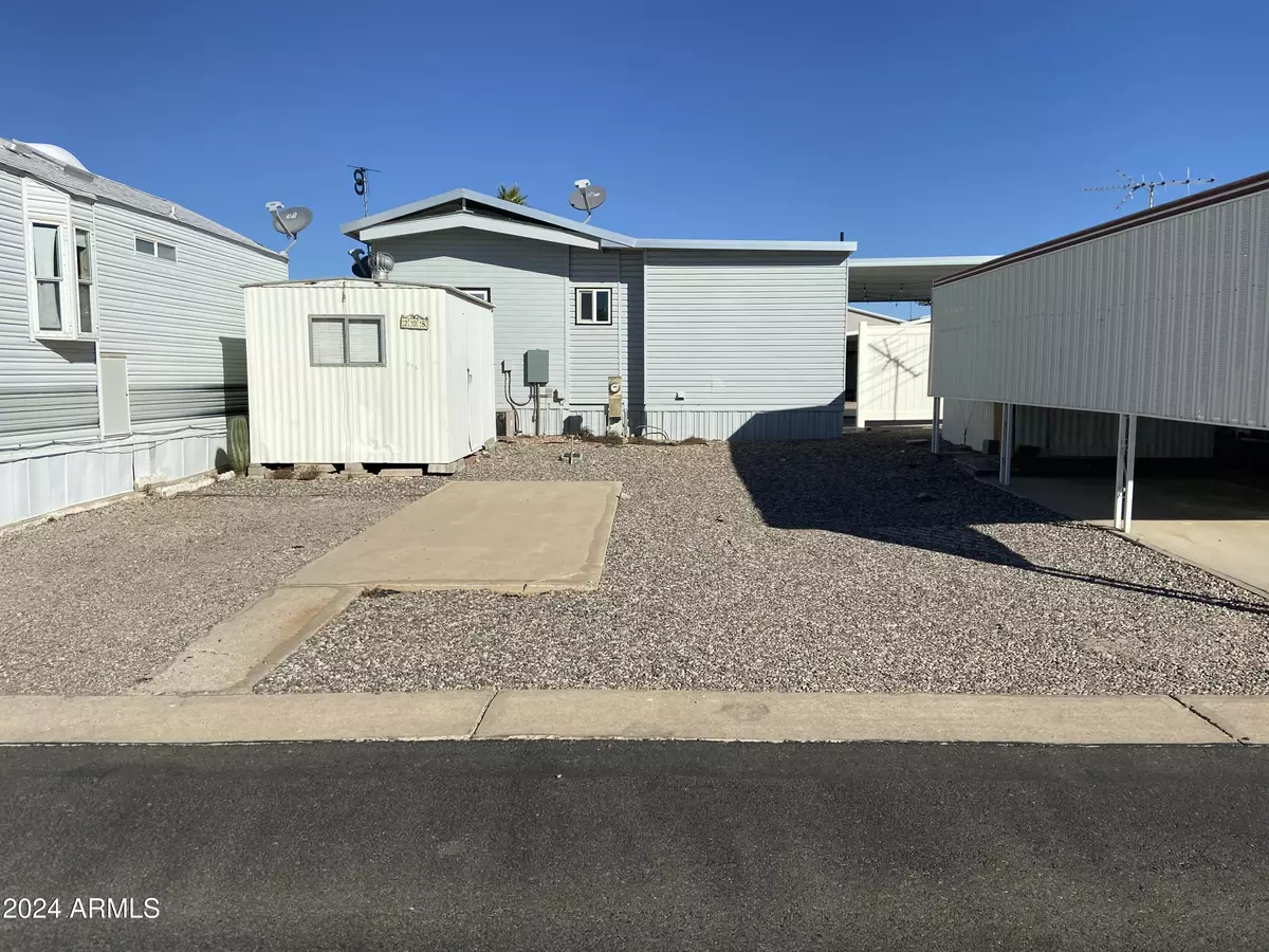 Florence, AZ 85132,208 E MESA Drive #562