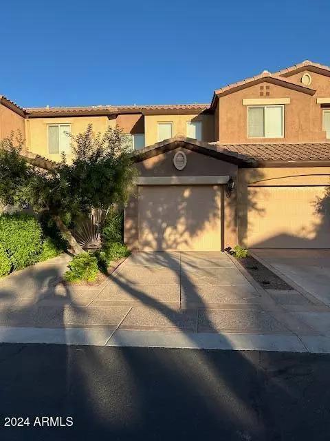 250 W QUEEN CREEK Road #237, Chandler, AZ 85248