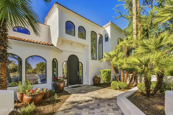 Paradise Valley, AZ 85253,5871 E SANNA Street