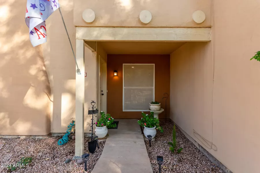 1425 E DESERT COVE Avenue #35, Phoenix, AZ 85020