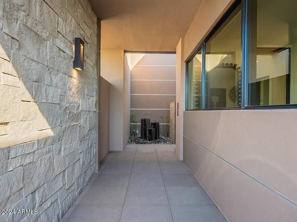 Scottsdale, AZ 85262,37200 N CAVE CREEK Road #1002