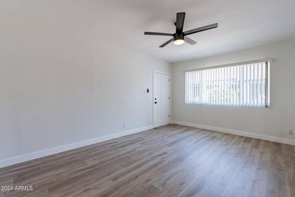 Phoenix, AZ 85014,3923 N Longview Avenue #2