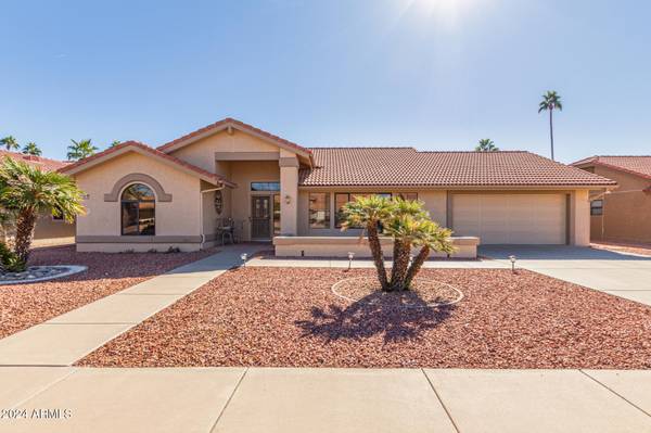 13911 W TRAIL RIDGE Drive, Sun City West, AZ 85375