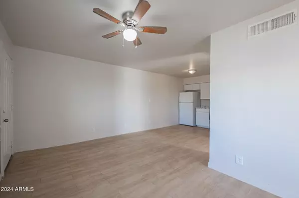 Phoenix, AZ 85021,1703 W MOUNTAIN VIEW Road #16