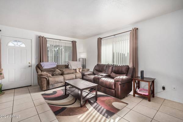 Mesa, AZ 85202,600 S DOBSON Road #18