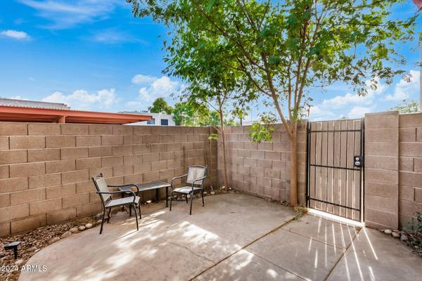 Mesa, AZ 85202,600 S DOBSON Road #18