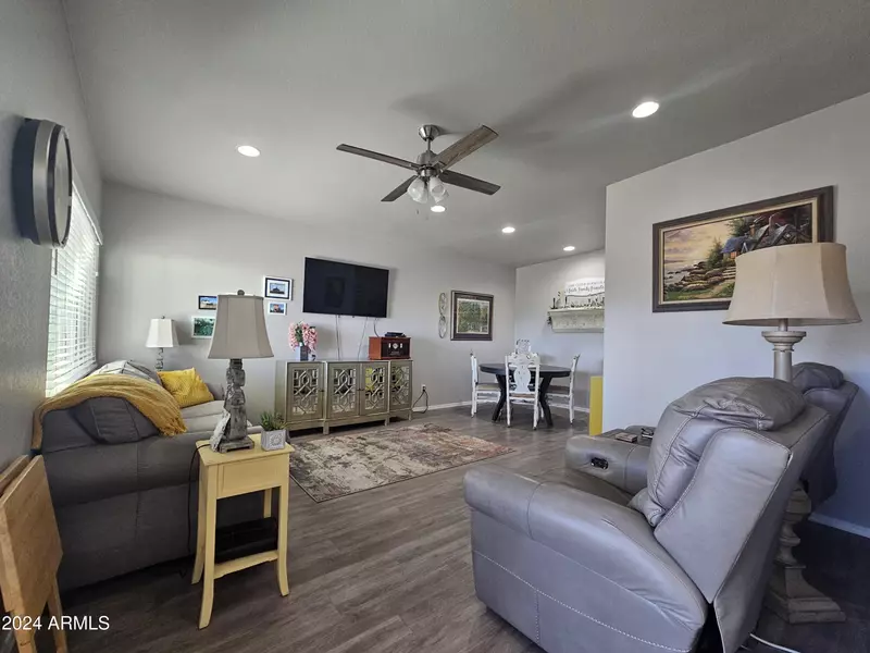 233 N Val Vista Drive #235, Mesa, AZ 85213