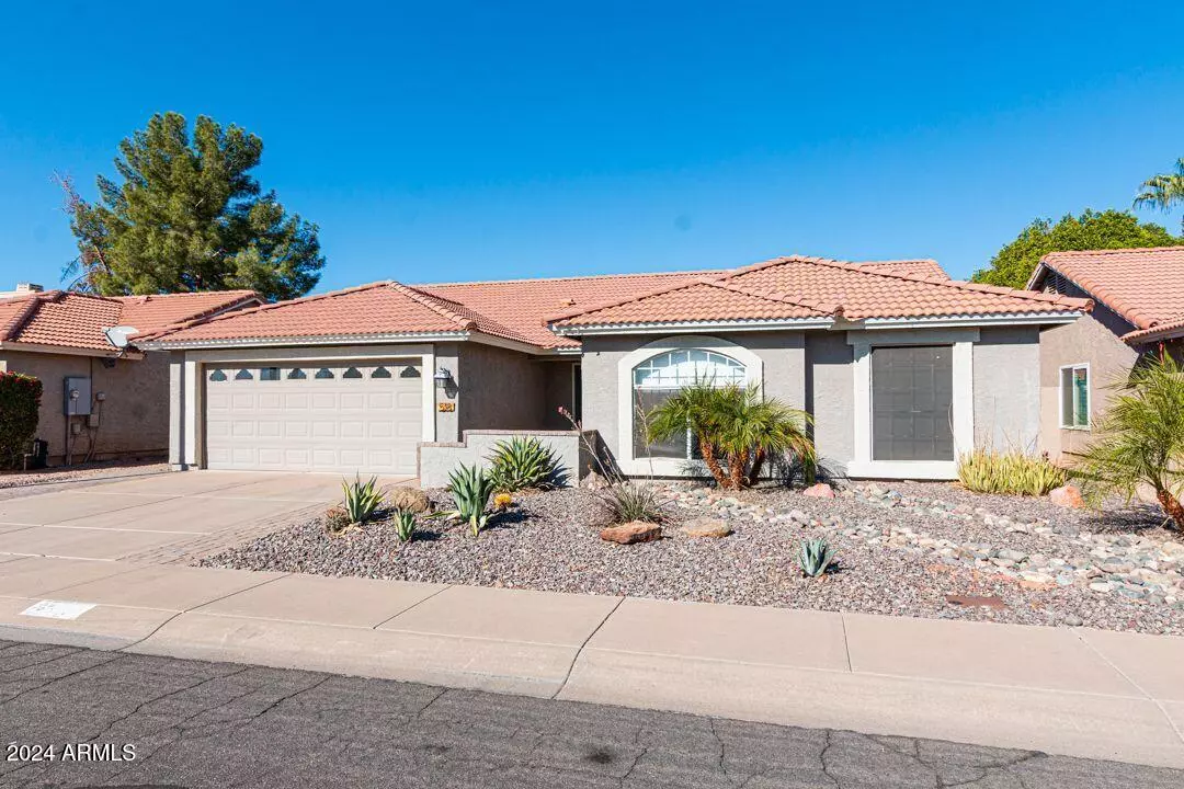 Gilbert, AZ 85233,518 W AMOROSO Drive