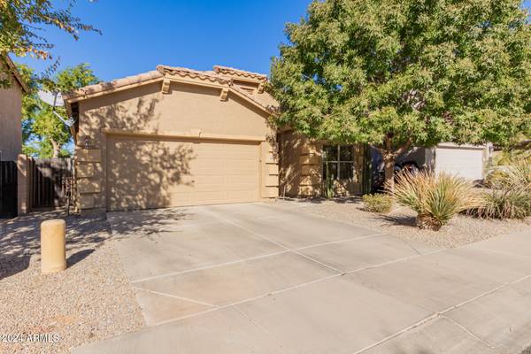 San Tan Valley, AZ 85143,3468 E DESERT MOON Trail