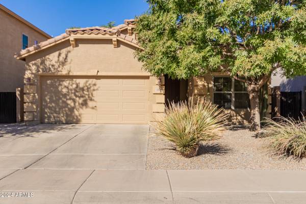 San Tan Valley, AZ 85143,3468 E DESERT MOON Trail