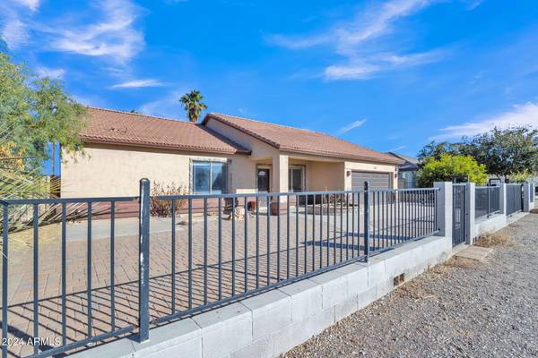 San Tan Valley, AZ 85140,5514 E SANTA CLARA Drive