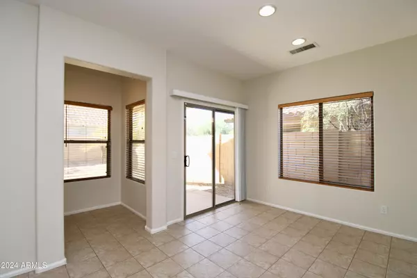 Maricopa, AZ 85138,44583 W WINDROSE Drive