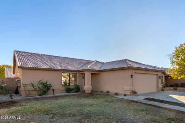 Gilbert, AZ 85233,519 W HORSESHOE Avenue