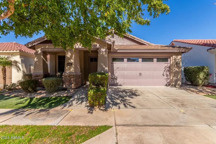 3332 E WINDSOR Drive, Gilbert, AZ 85296