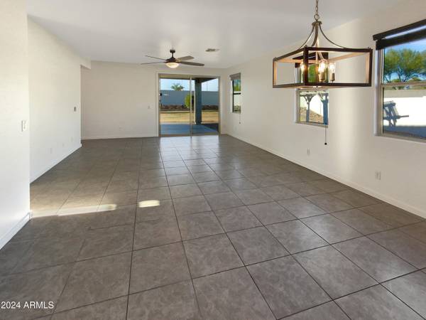 Waddell, AZ 85355,18678 W PUGET Avenue