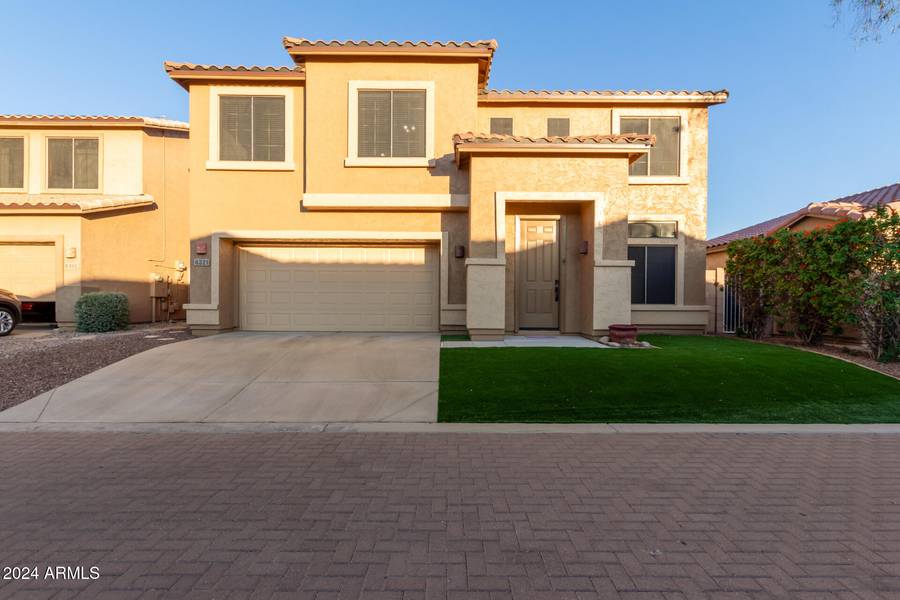 6321 S TERESA Drive, Chandler, AZ 85249