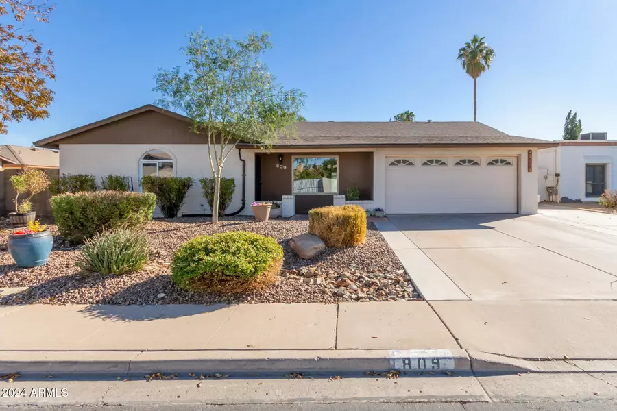 809 W LINDNER Avenue, Mesa, AZ 85210