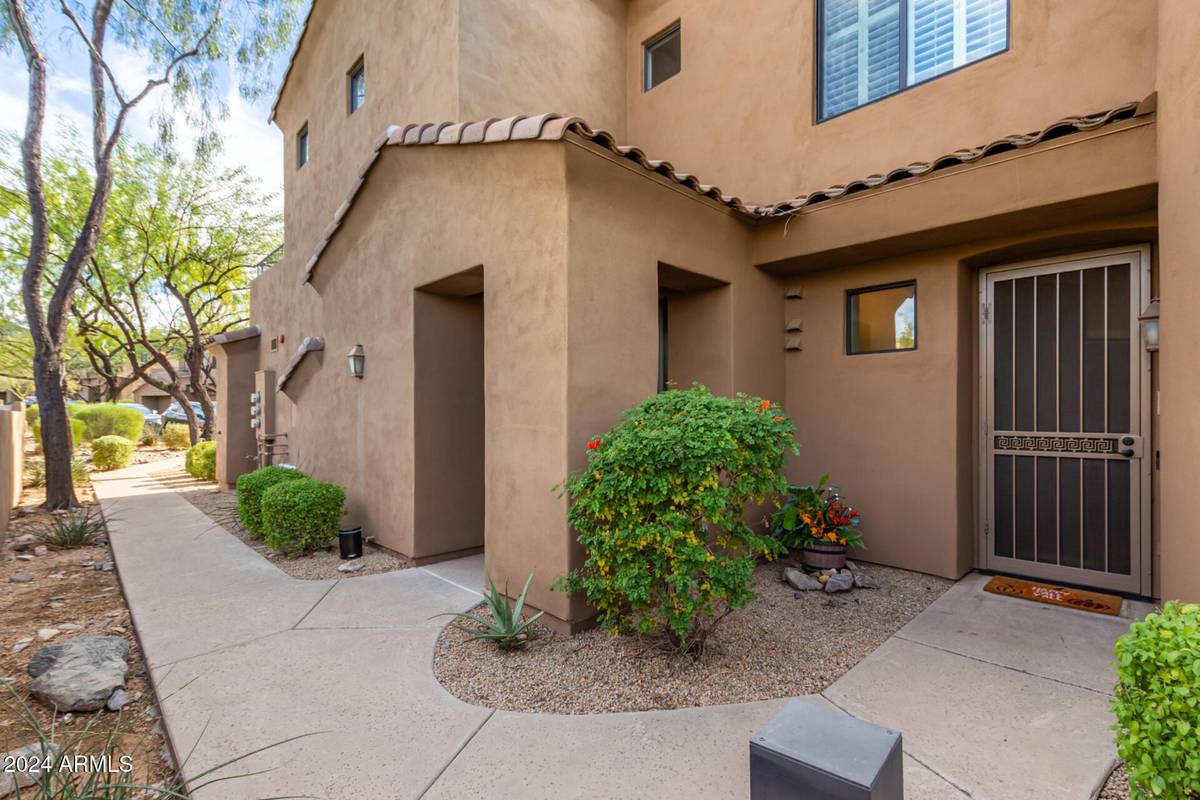 Scottsdale, AZ 85260,16600 N THOMPSON PEAK Parkway #1057