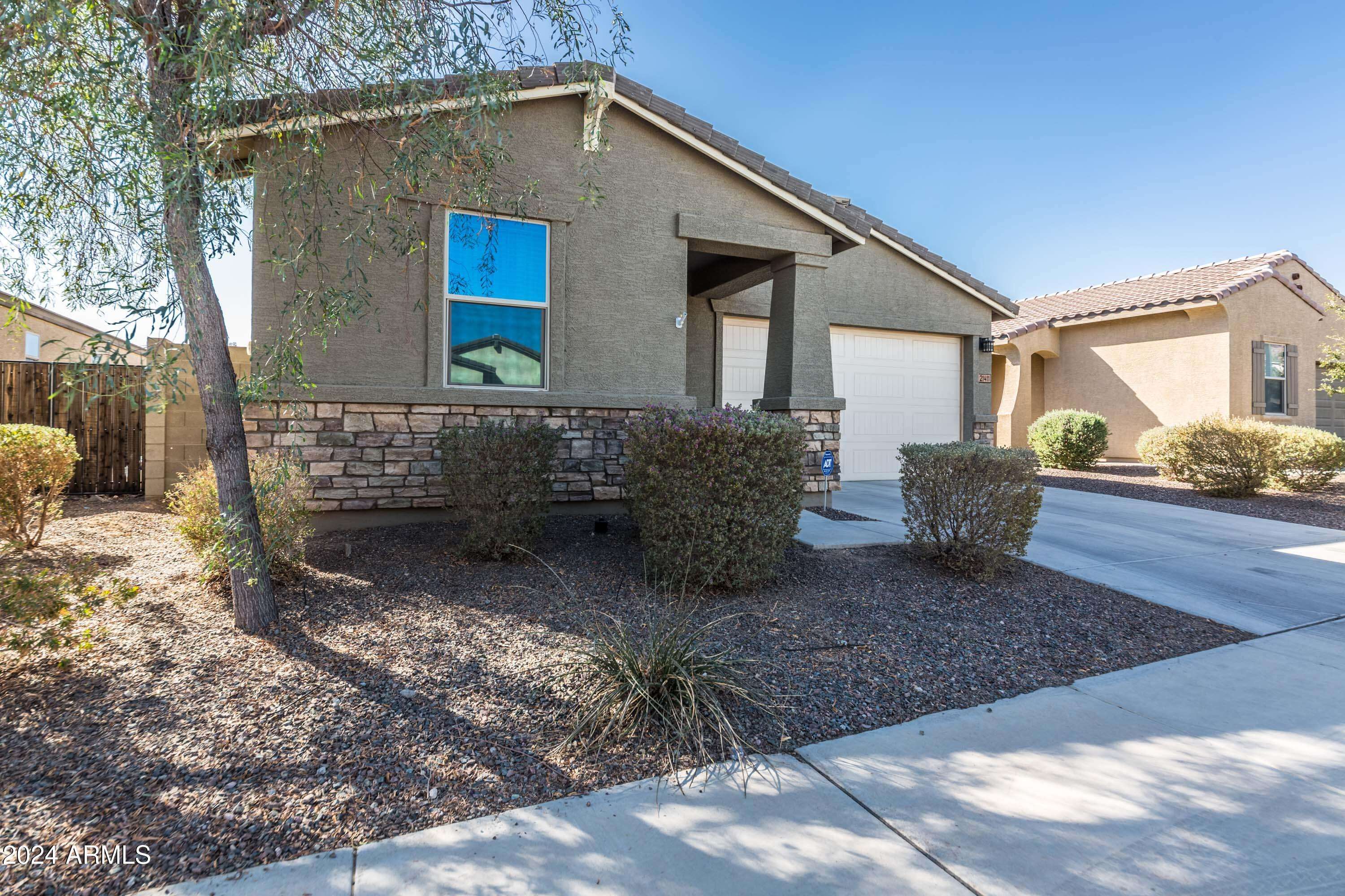 21411 W PALM Lane, Buckeye, AZ 85396