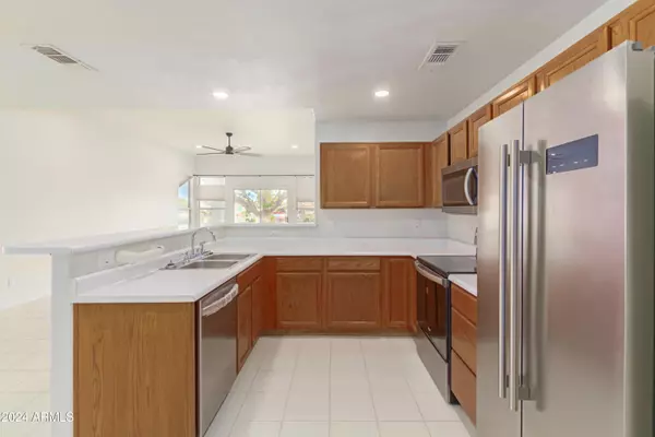 Peoria, AZ 85381,8929 W ACOMA Drive