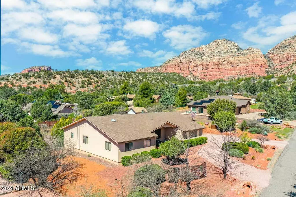 Sedona, AZ 86351,405 RAINTREE Road