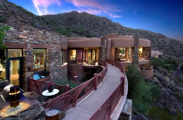 Paradise Valley, AZ 85253,5802 E CHOLLA Lane