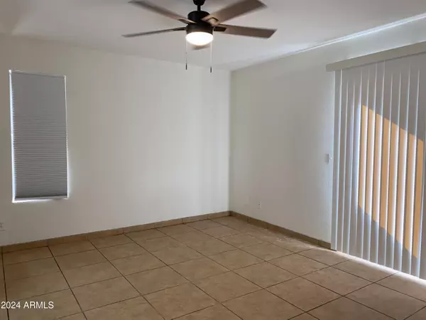 Tempe, AZ 85281,850 S RIVER Drive #2018