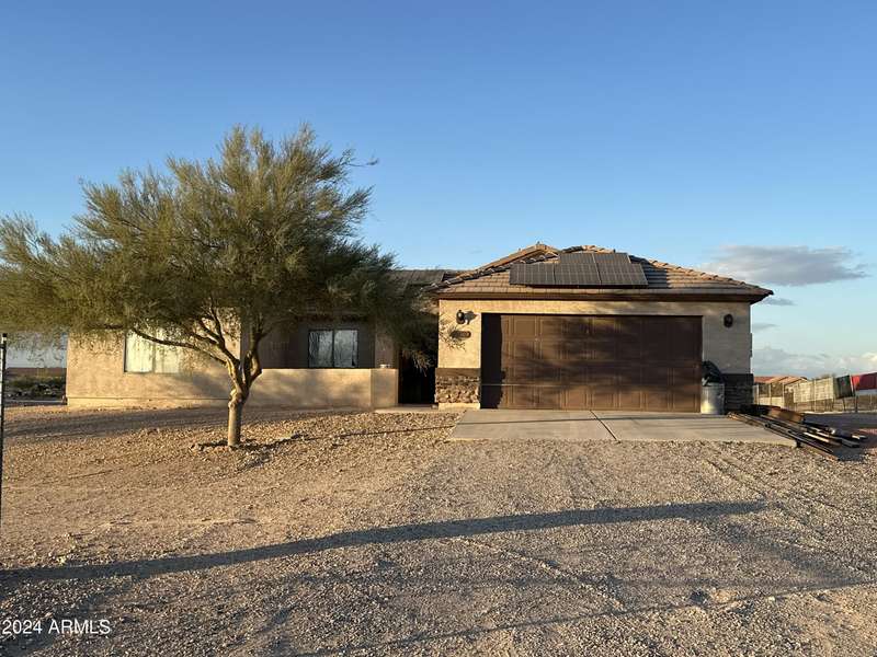 33202 W ARDMORE Road, Tonopah, AZ 85354