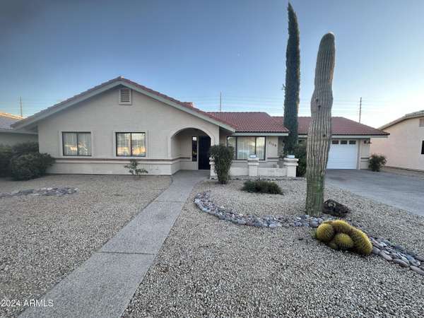 2159 W TERRACE Drive, Wickenburg, AZ 85390