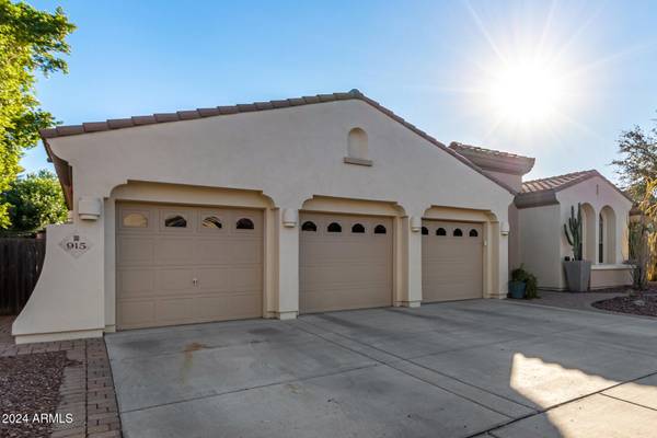 Litchfield Park, AZ 85340,915 W ORCHARD Lane