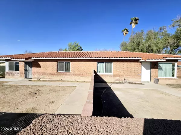 20 N SANTA BARBARA Drive,  Mesa,  AZ 85201