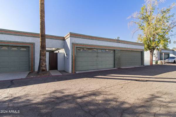 7132 N 63RD Drive, Glendale, AZ 85301