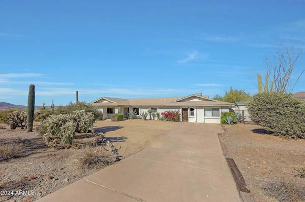 Cave Creek, AZ 85331,6914 E Highland Road