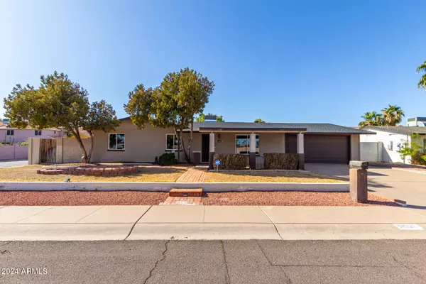 Phoenix, AZ 85028,11602 N 32ND Place