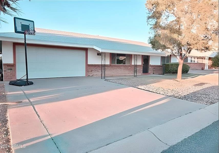 6938 E FLOSSMOOR Avenue, Mesa, AZ 85208