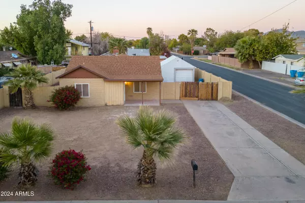 2602 W BELMONT Avenue,  Phoenix,  AZ 85051