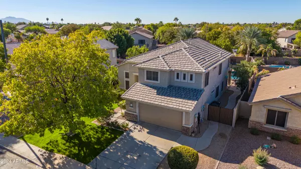 1073 E DEVON Drive, Gilbert, AZ 85296