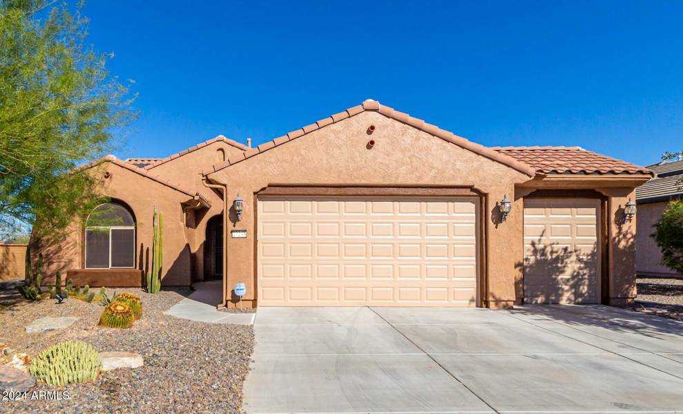 27248 W MOHAWK Lane, Buckeye, AZ 85396