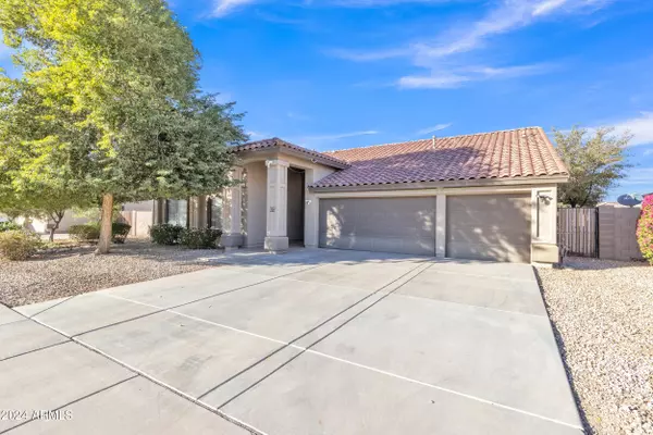 5004 W PEDRO Lane, Laveen, AZ 85339