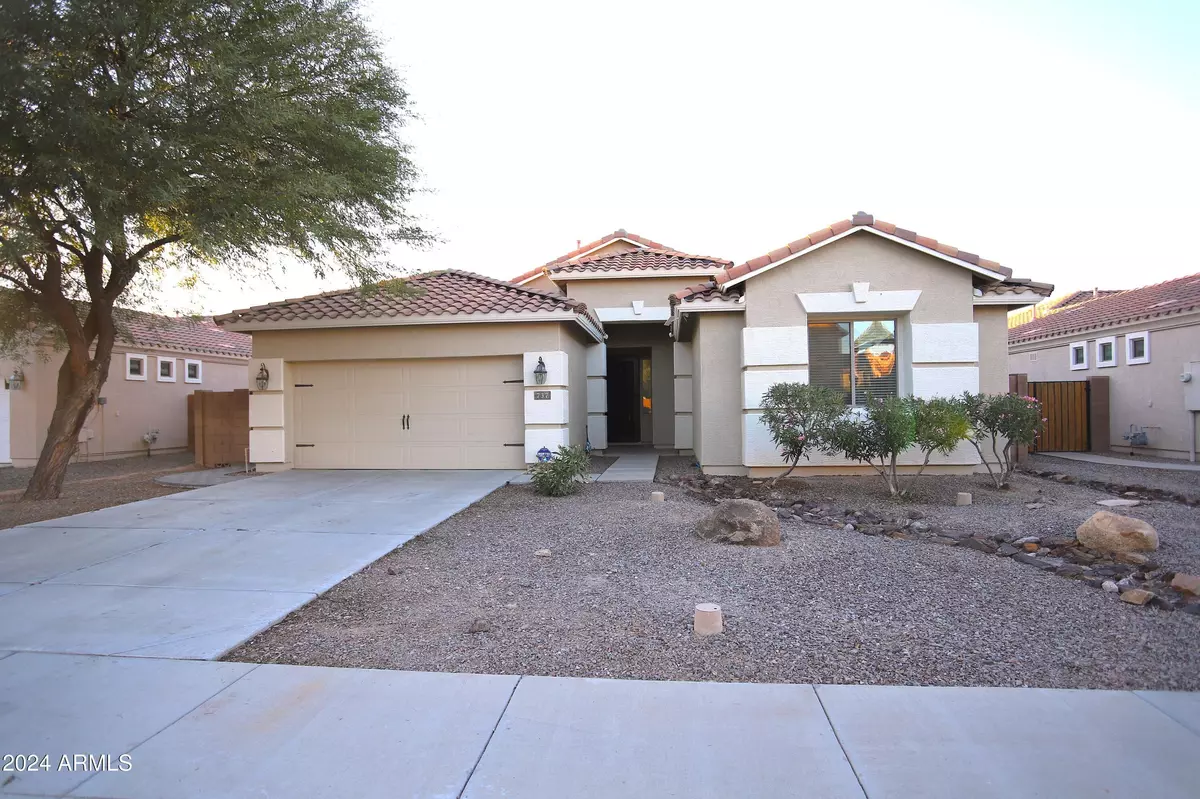 Gilbert, AZ 85297,737 E HUMMINGBIRD Way