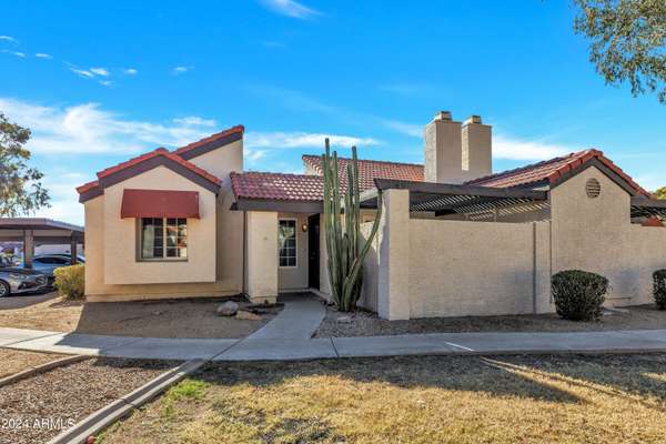 903 S LOLA Lane #2, Tempe, AZ 85281